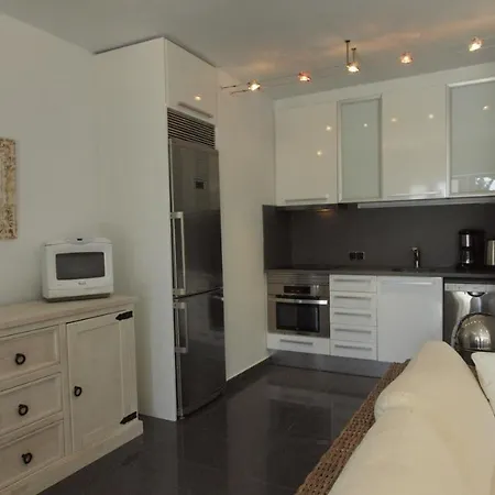Sleeps 8 Pool Air Con Wifi Вілла Льорет-де-Мар