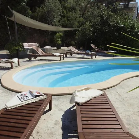 Sleeps 8 Pool Air Con Wifi *